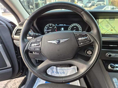 Genesis G90 — photo 09