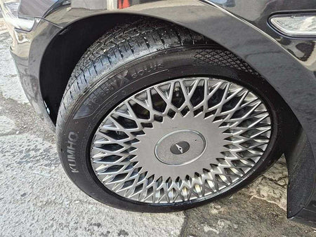 Genesis G90 — photo 20