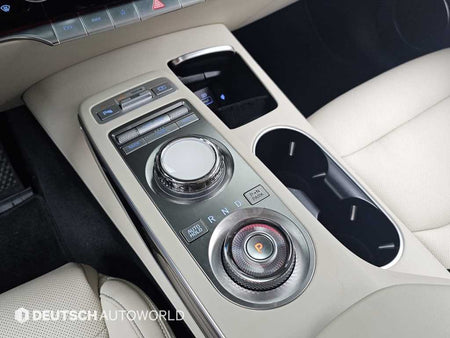 Genesis GV70 — photo 10