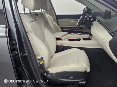 Genesis GV70 — photo 11