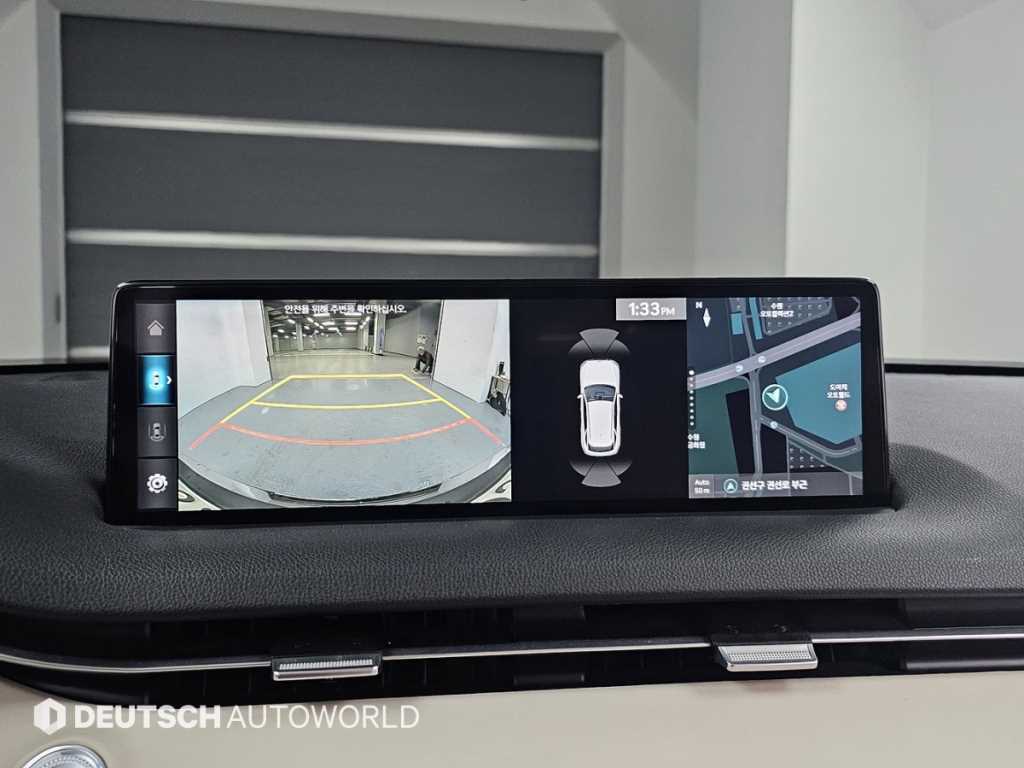 Genesis GV70 — photo 15