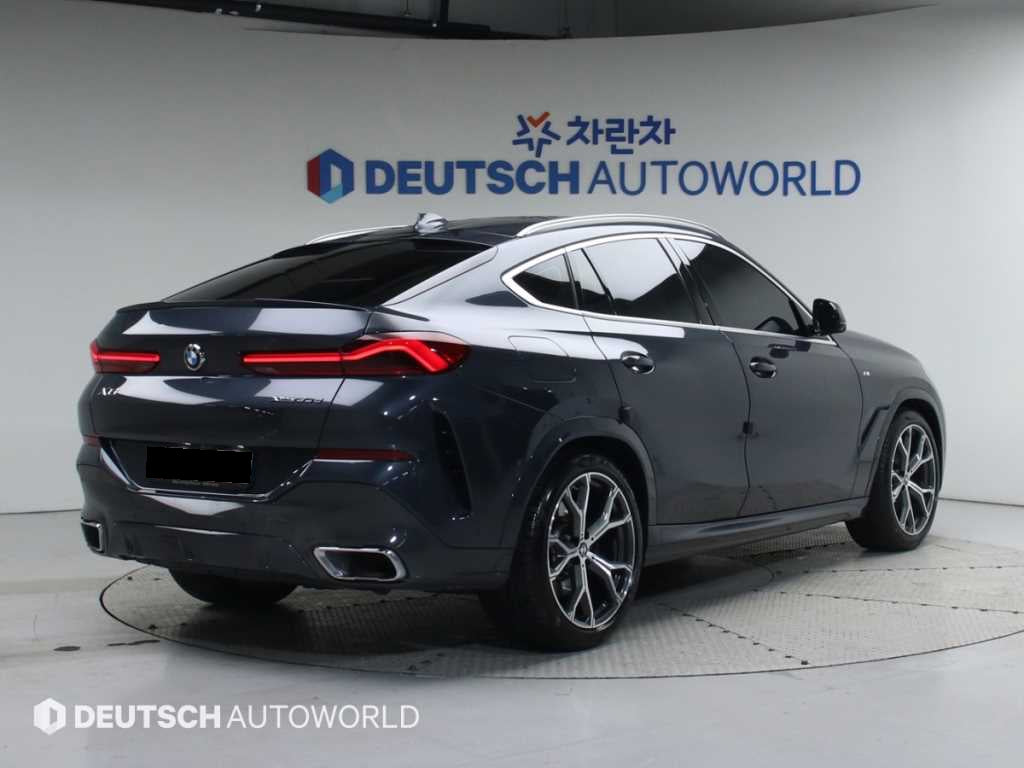 BMW X6 — photo 02