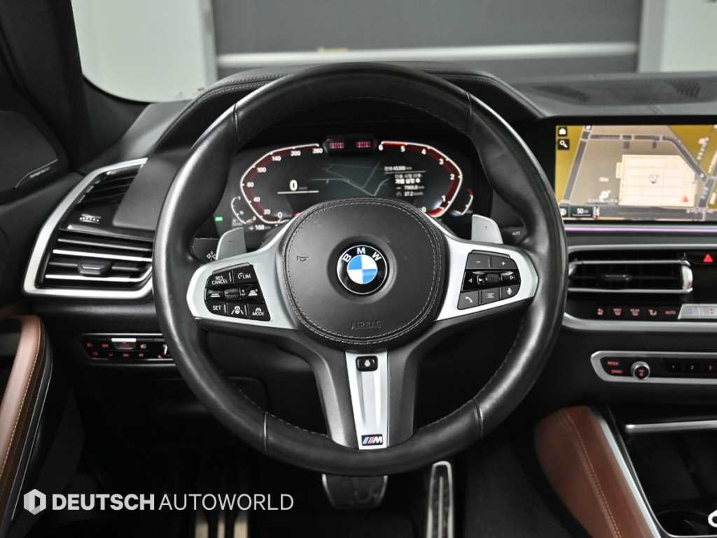 BMW X6 — photo 13