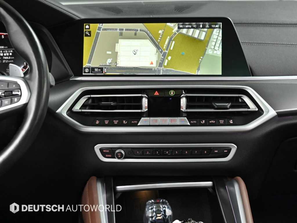 BMW X6 — photo 14