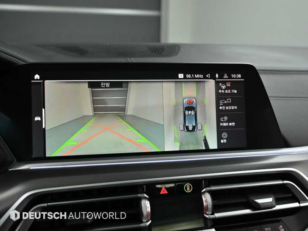 BMW X6 — photo 15