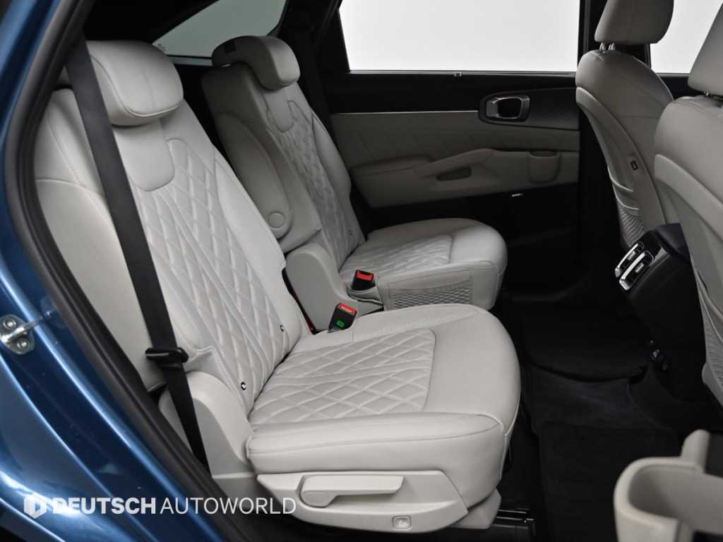 Kia Sorento — photo 12