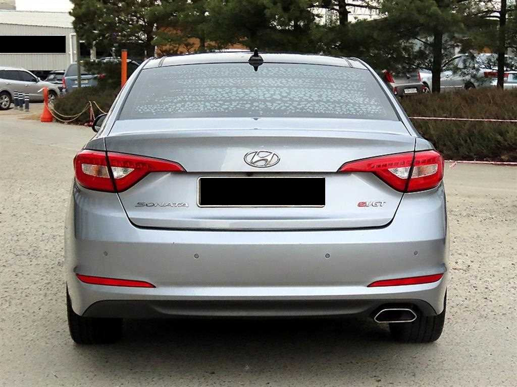 Hyundai Sonata — photo 04