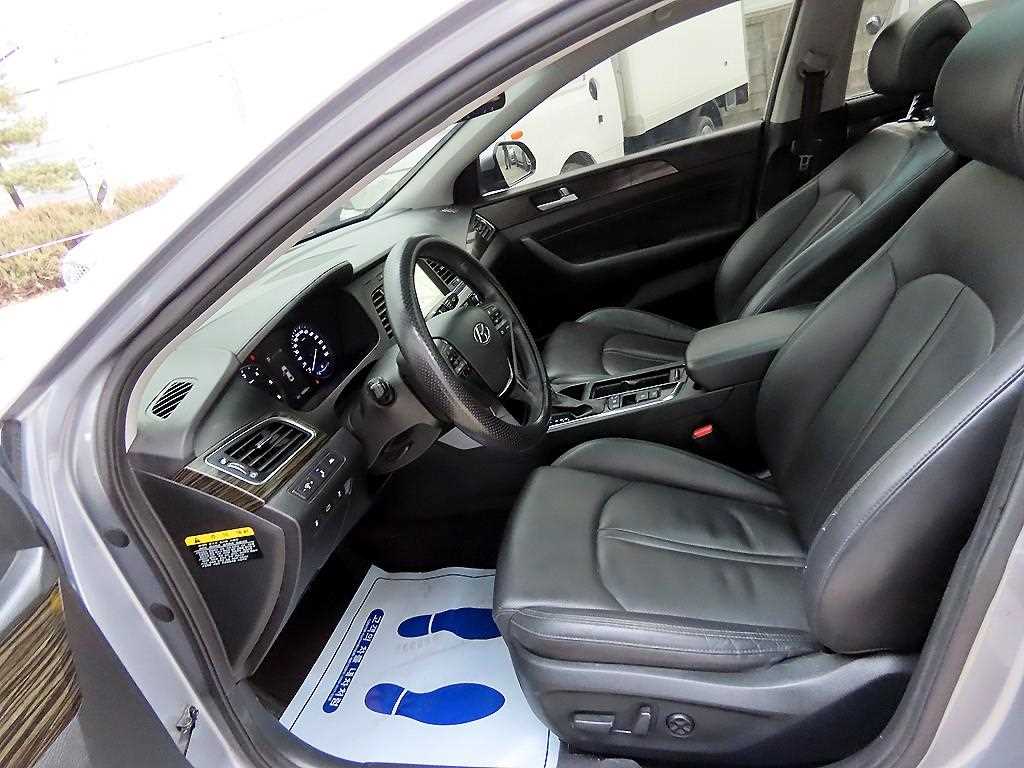 Hyundai Sonata — photo 05