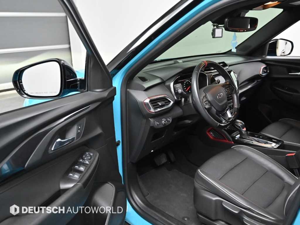 CHEVROLET Trailblazer — photo 11