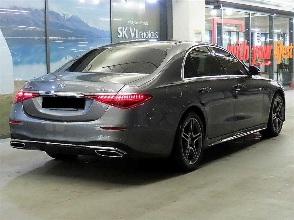 Mercedes-Benz S-Class — photo 04