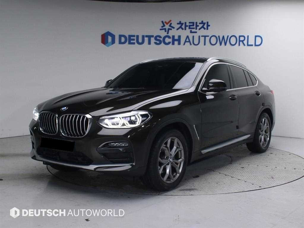 BMW X4 — photo 01
