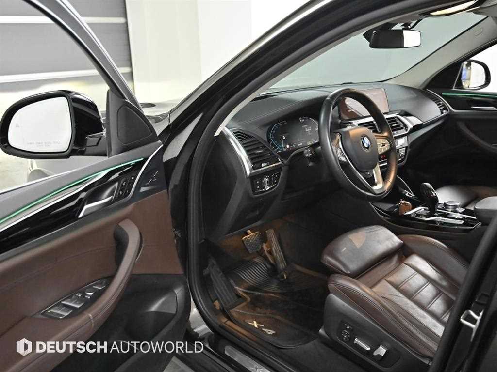 BMW X4 — photo 10