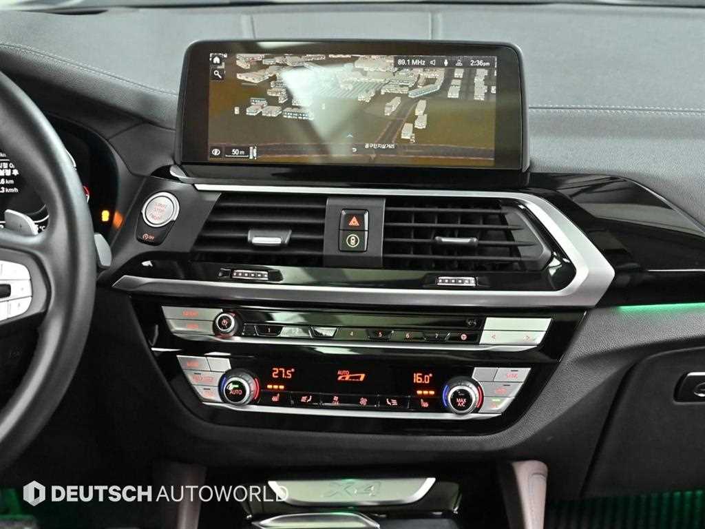 BMW X4 — photo 13