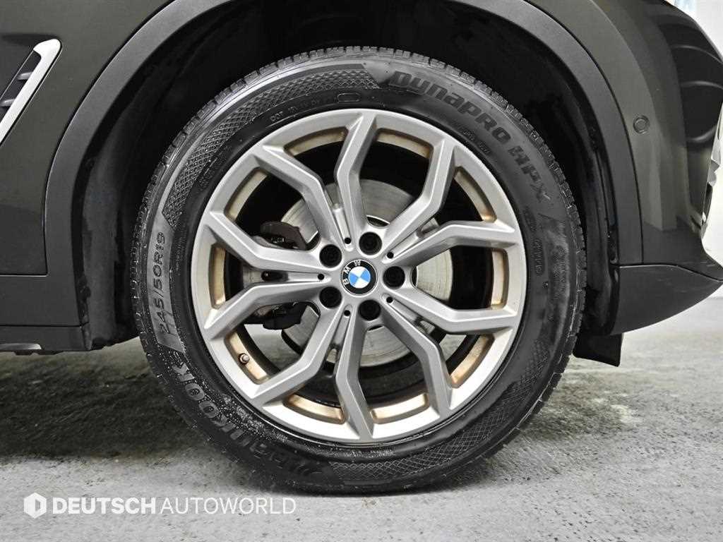 BMW X4 — photo 20