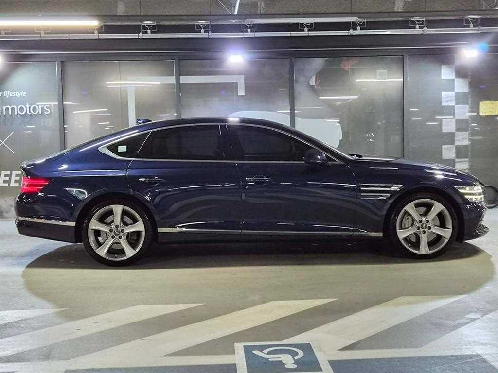 Genesis G80 — photo 03