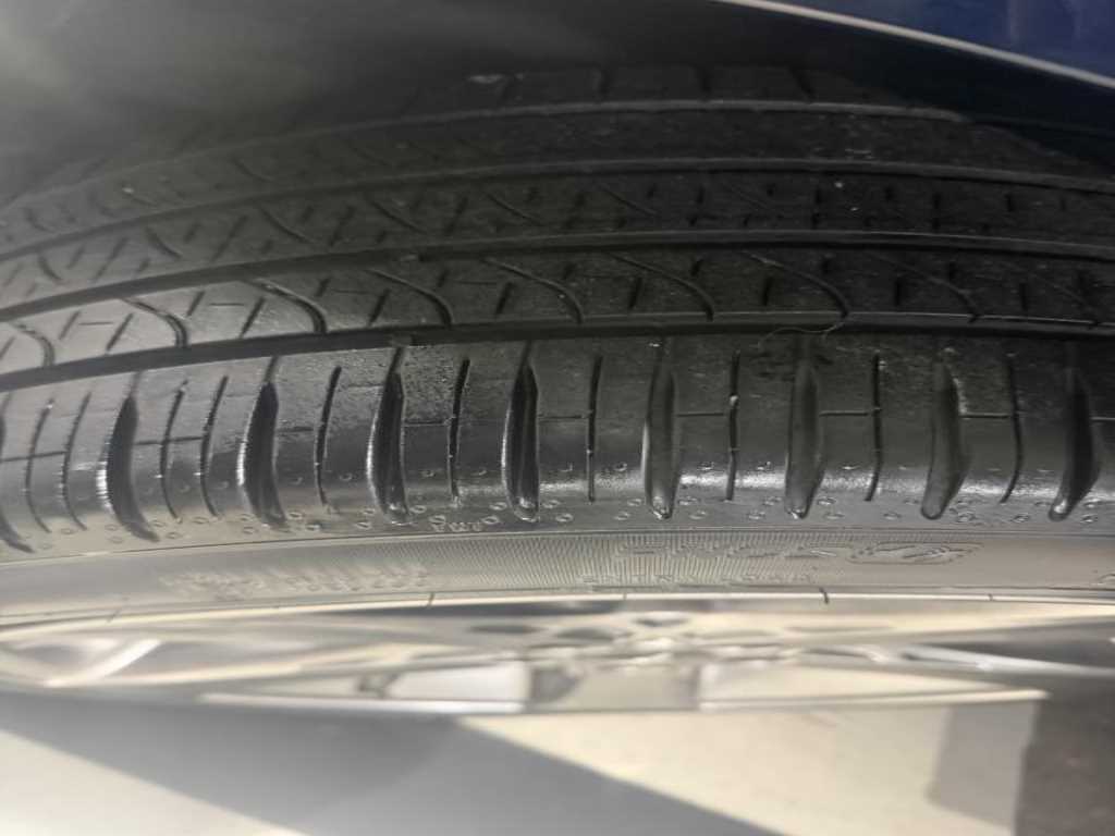 Genesis G80 — photo 20