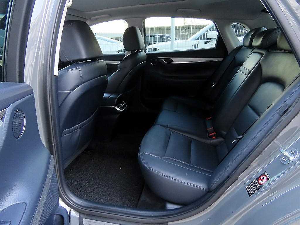 Hyundai Grandeur — photo 06