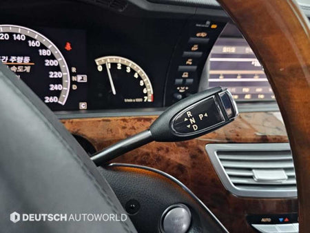 Mercedes-Benz S-Class — photo 09