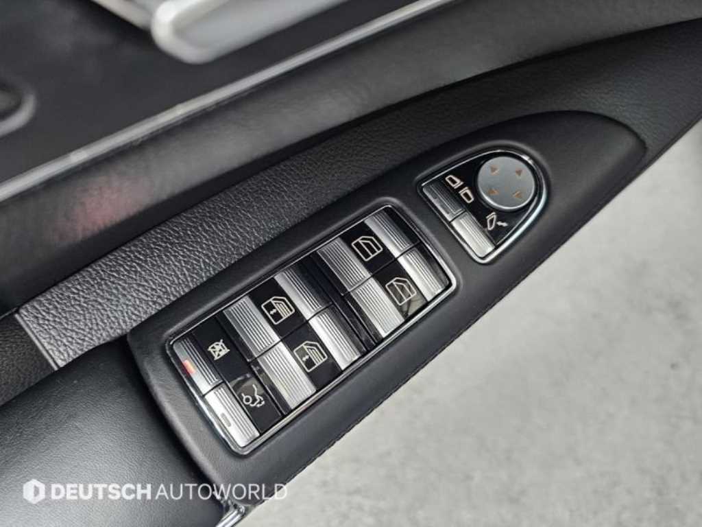 Mercedes-Benz S-Class — photo 17
