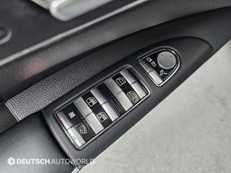 Mercedes-Benz S-Class — photo 17