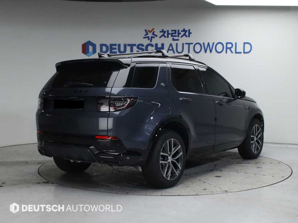 Land Rover Discovery Sport — photo 02
