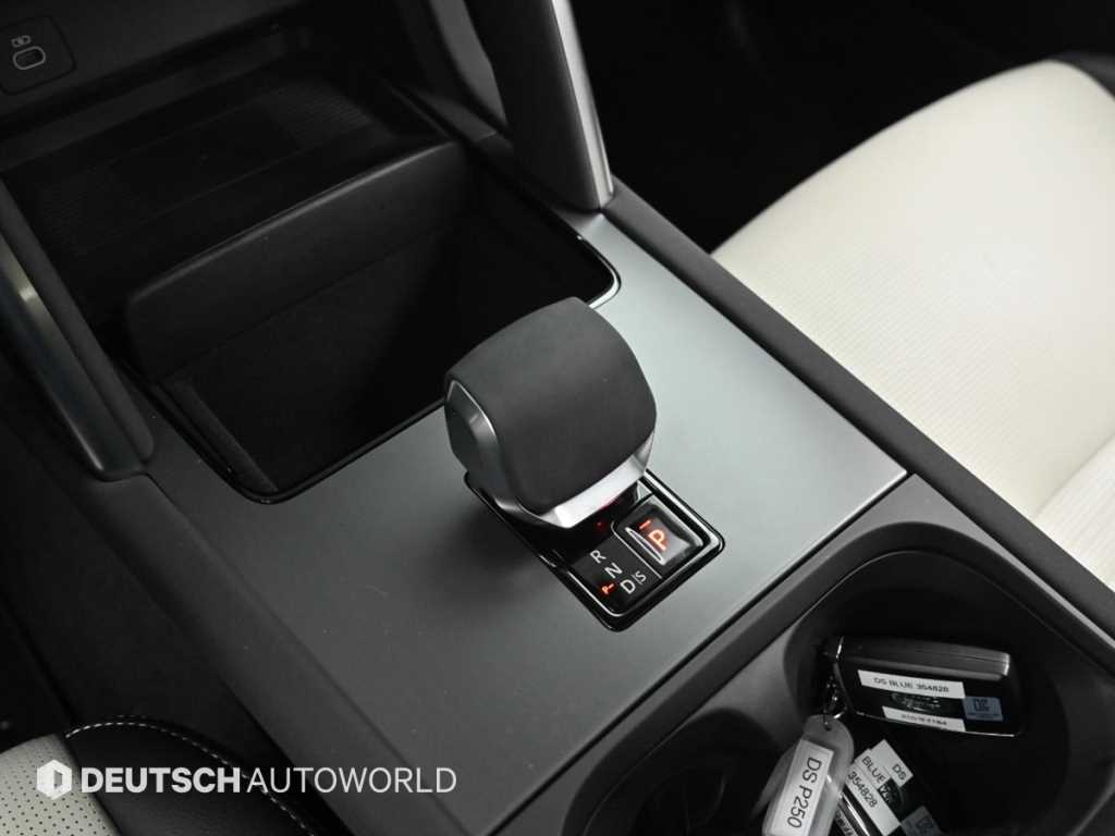 Land Rover Discovery Sport — photo 09