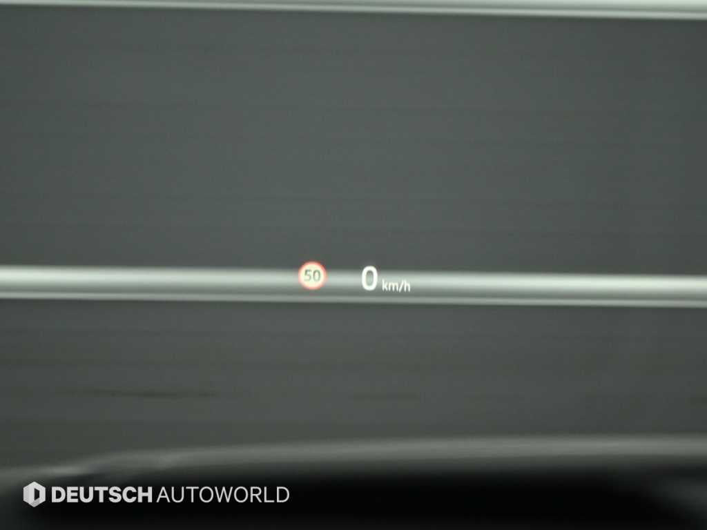 Land Rover Discovery Sport — photo 18