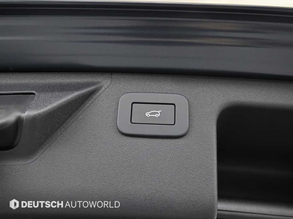 Land Rover Discovery Sport — photo 20