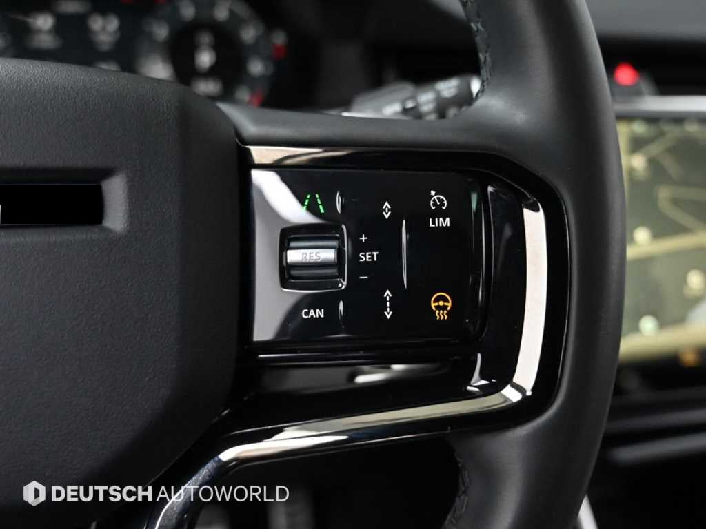 Land Rover Range Rover Evoque — photo 17