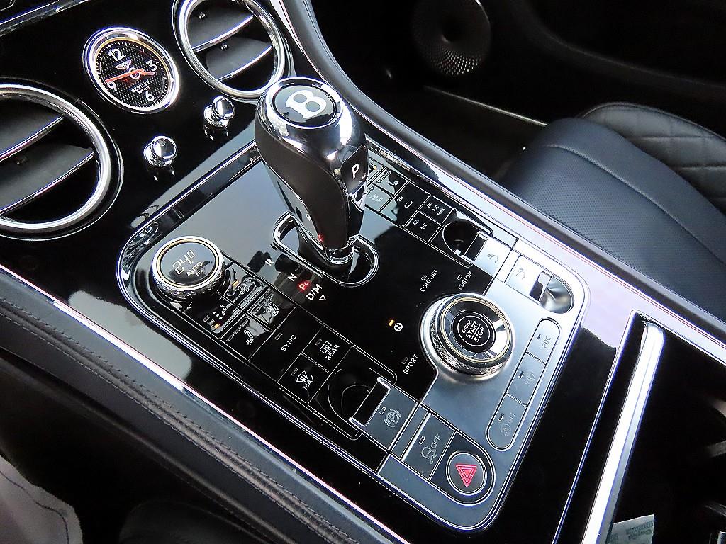 Bentley Continental — photo 11