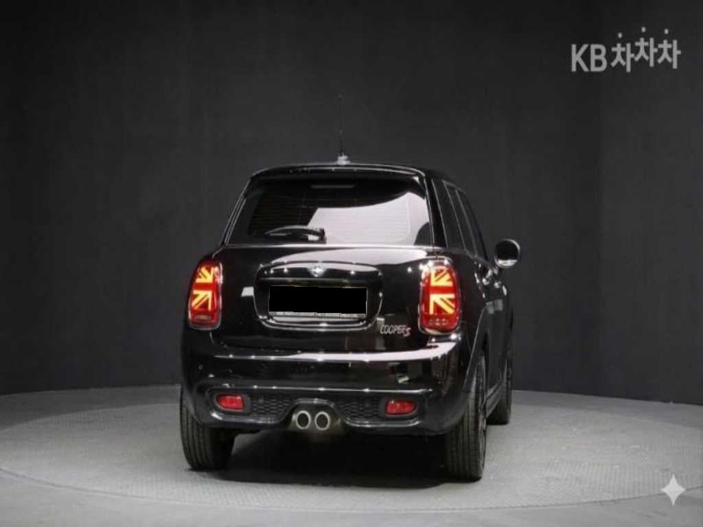 Mini Cooper — photo 03