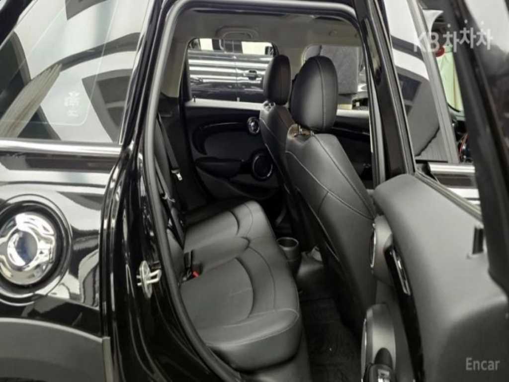 Mini Cooper — photo 10