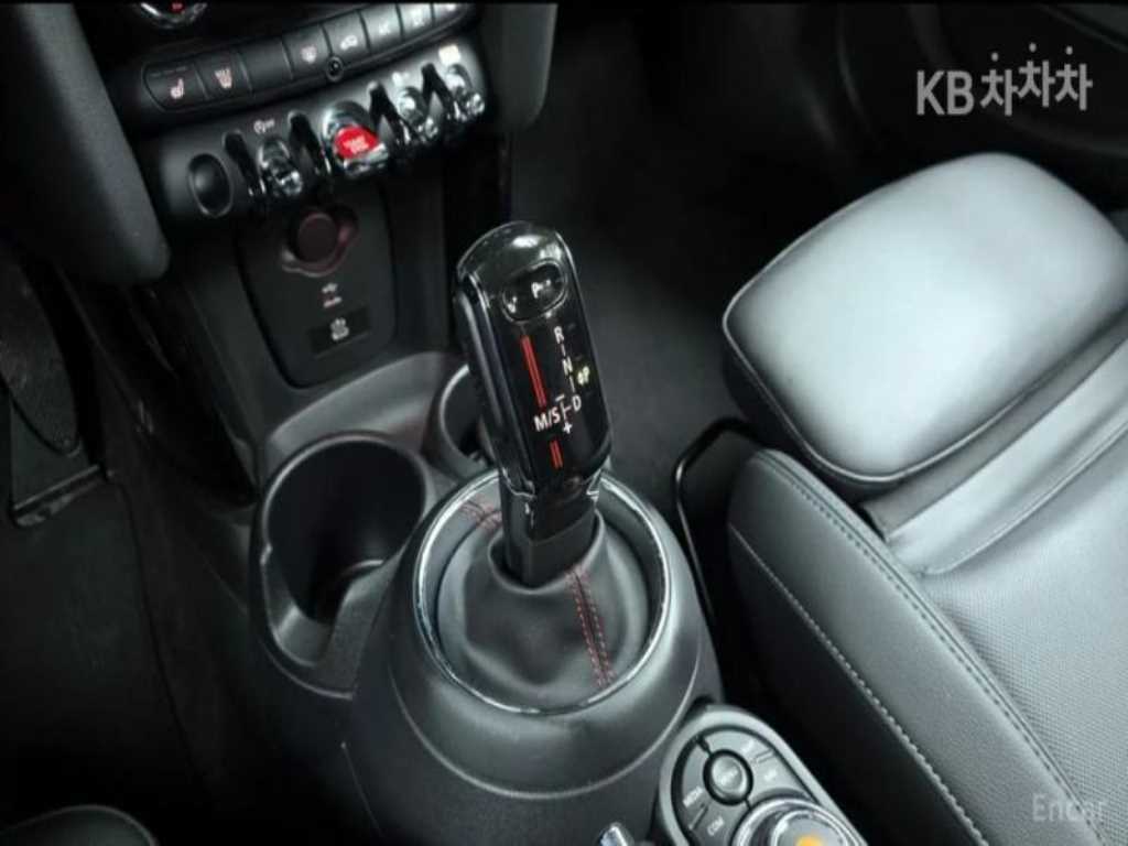Mini Cooper — photo 15