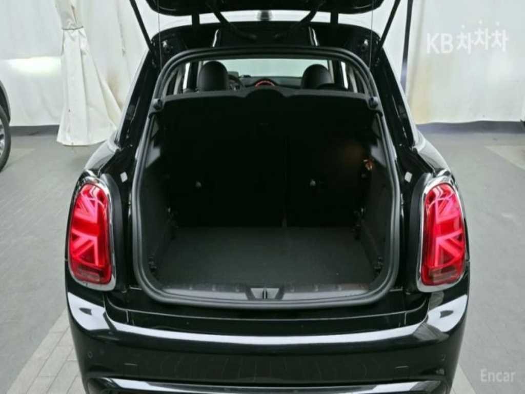 Mini Cooper — photo 19