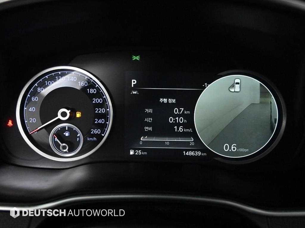 Genesis GV80 — photo 08
