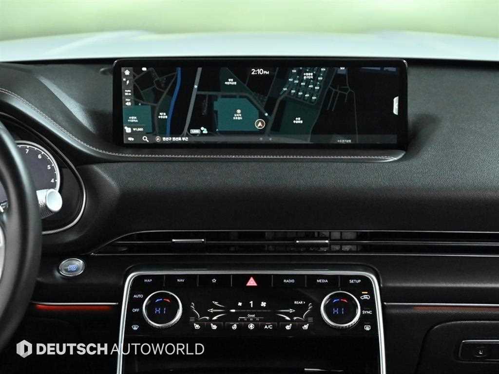 Genesis GV80 — photo 14