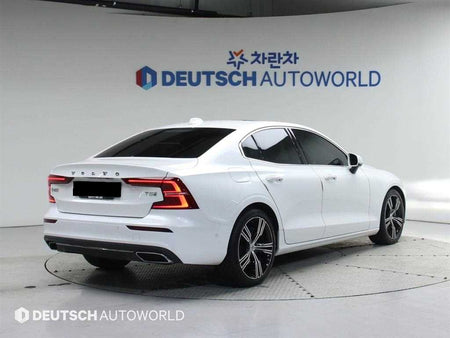 Volvo S60 — photo 02