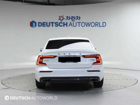 Volvo S60 — photo 04
