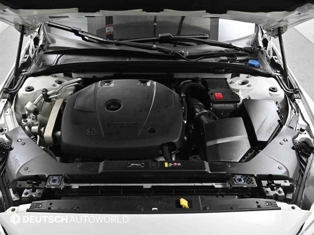 Volvo S60 — photo 06