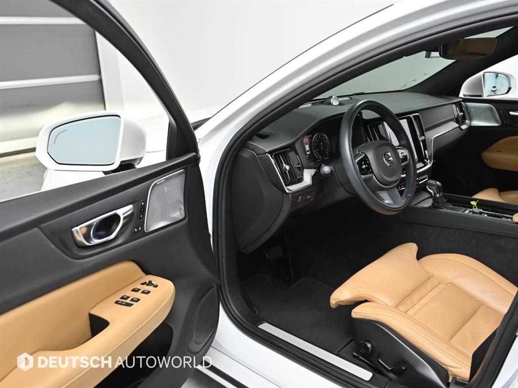 Volvo S60 — photo 11