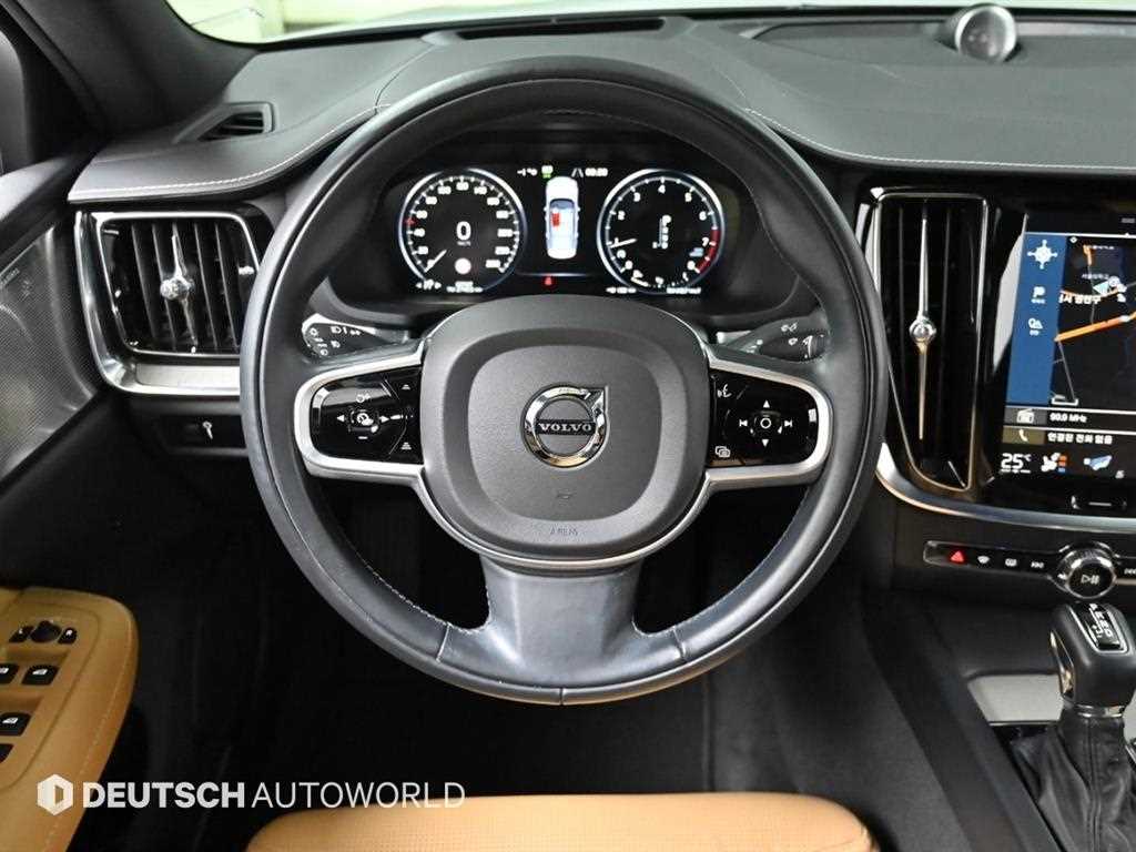 Volvo S60 — photo 13