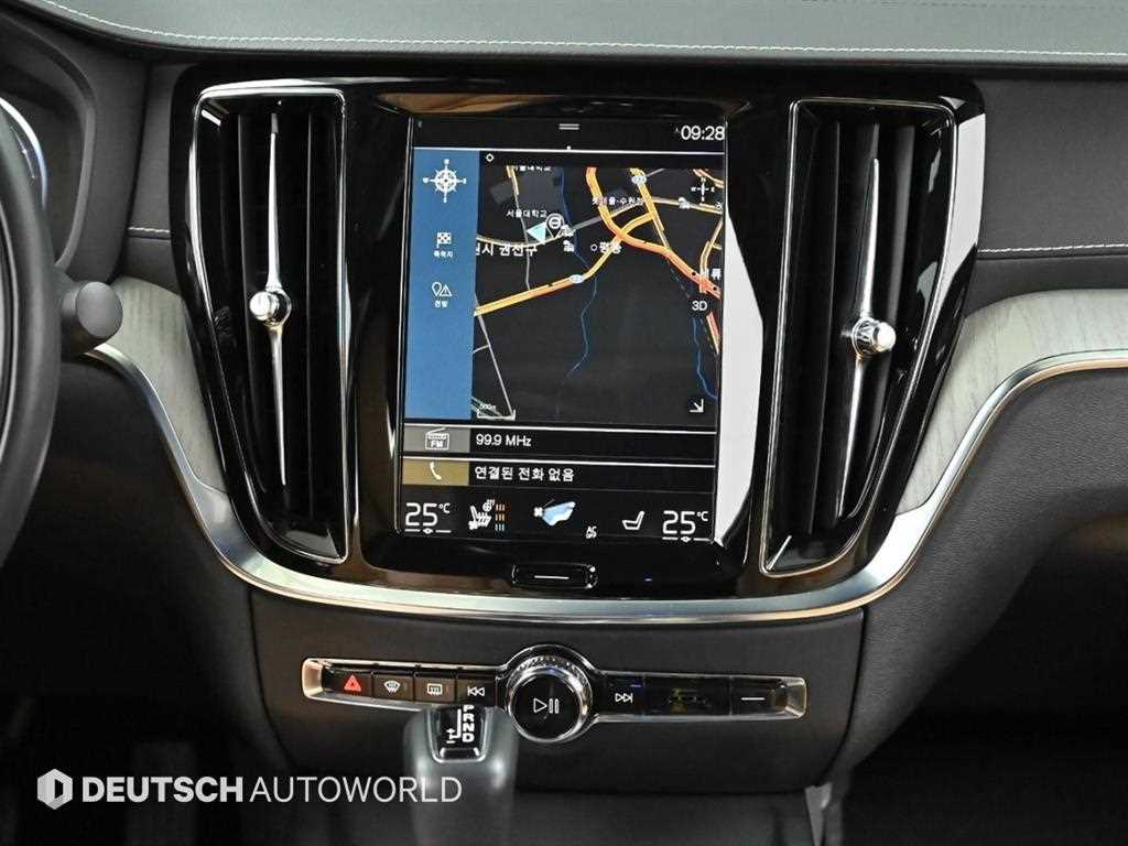 Volvo S60 — photo 14