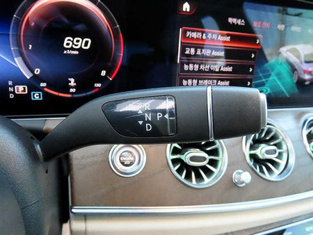 Mercedes-Benz E-Class — photo 11