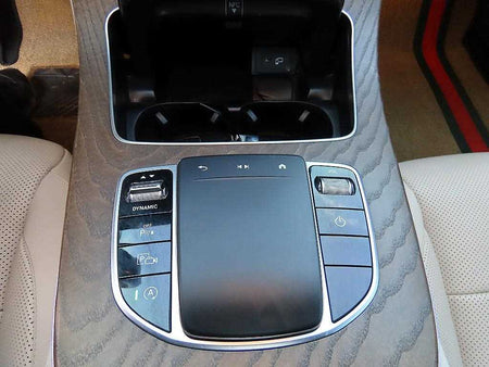 Mercedes-Benz E-Class — photo 12