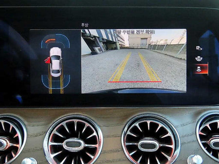 Mercedes-Benz E-Class — photo 14