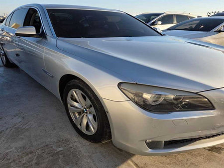BMW 7-Series — photo 02
