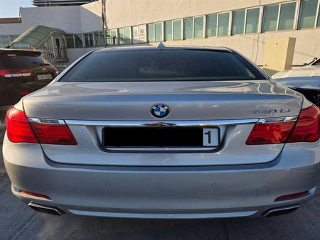 BMW 7-Series — photo 04
