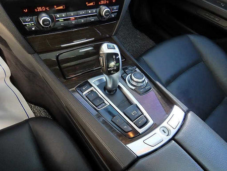 BMW 7-Series — photo 11