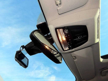 BMW 7-Series — photo 15