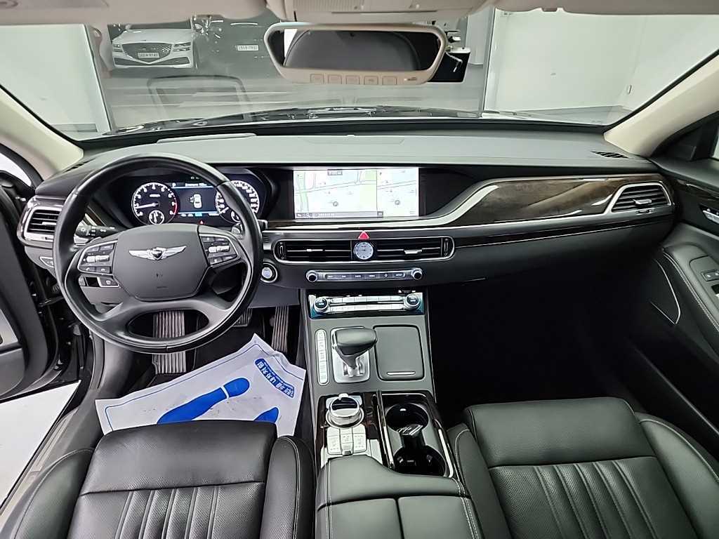 Genesis G90 — photo 07